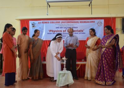 Physics of Materials - Lecture Series