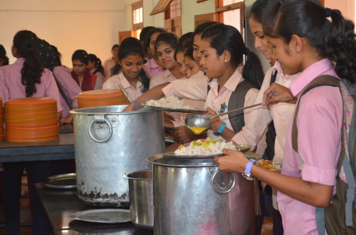 midday-meal-scheme