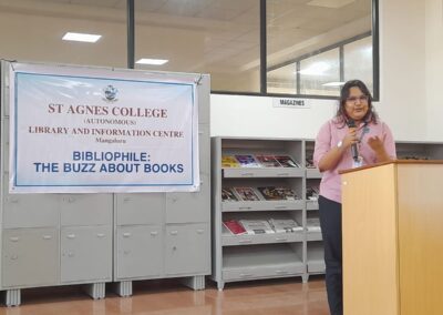 Bibliophile: The Buzz About Books