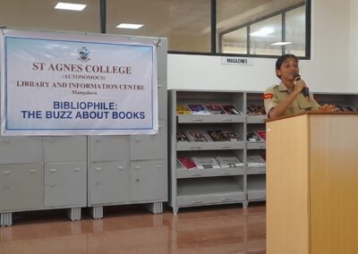 Bibliophile: The Buzz About Books