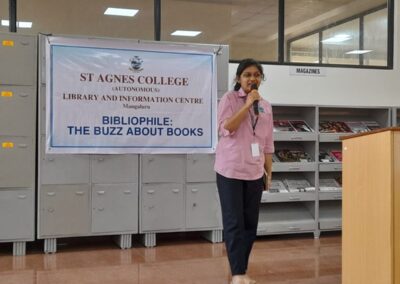 Bibliophile: The Buzz About Books