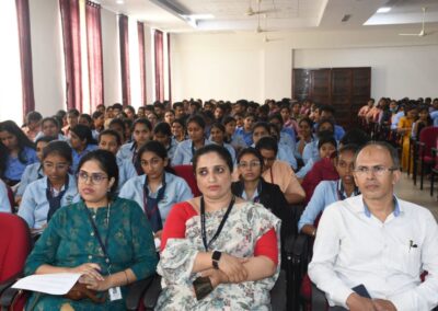 Career Opportunities in Defence and Career Opportunities for Psychologists in Defence Service