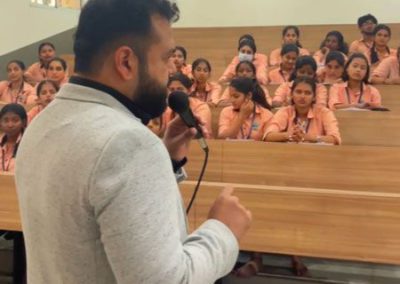 Seminar on Research Essentials from Ideas to Findings