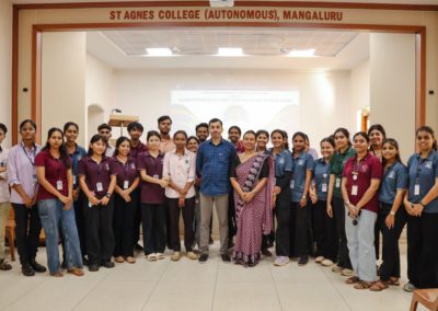 Workshop on "Beyond Text" Enhances Journalism Students' Digital Skills