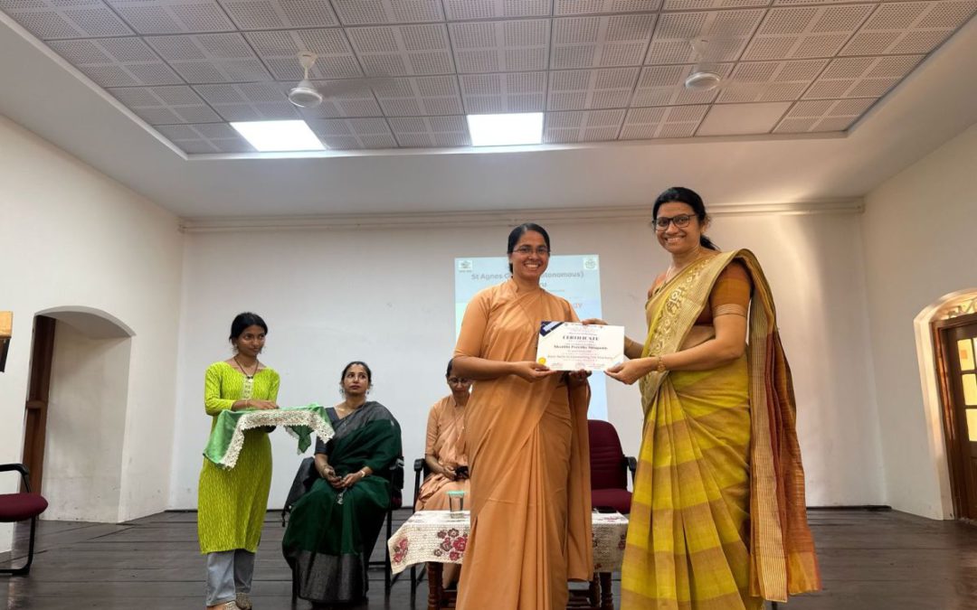 Valedictory of basic skills in counselling for teachers