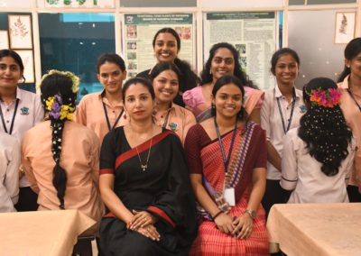 Nature’s Crown – Hair Decoration with Flowers