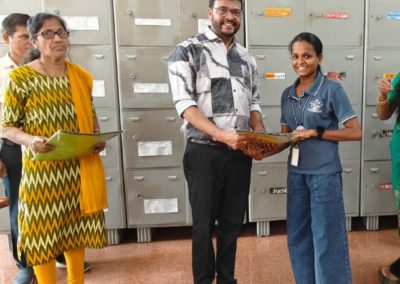 Odhuganinda Odhuganige: A Kannada Literature Book Review