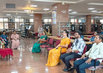 Odhuganinda Odhuganige: A Kannada Literature Book Review