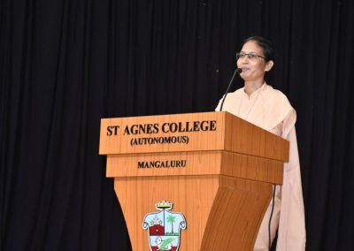 College Begins New Academic Year with Words of Wisdom