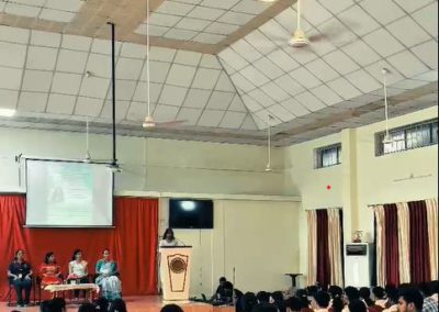 Ecowrap: Creative and Sustainable Gift Wrapping