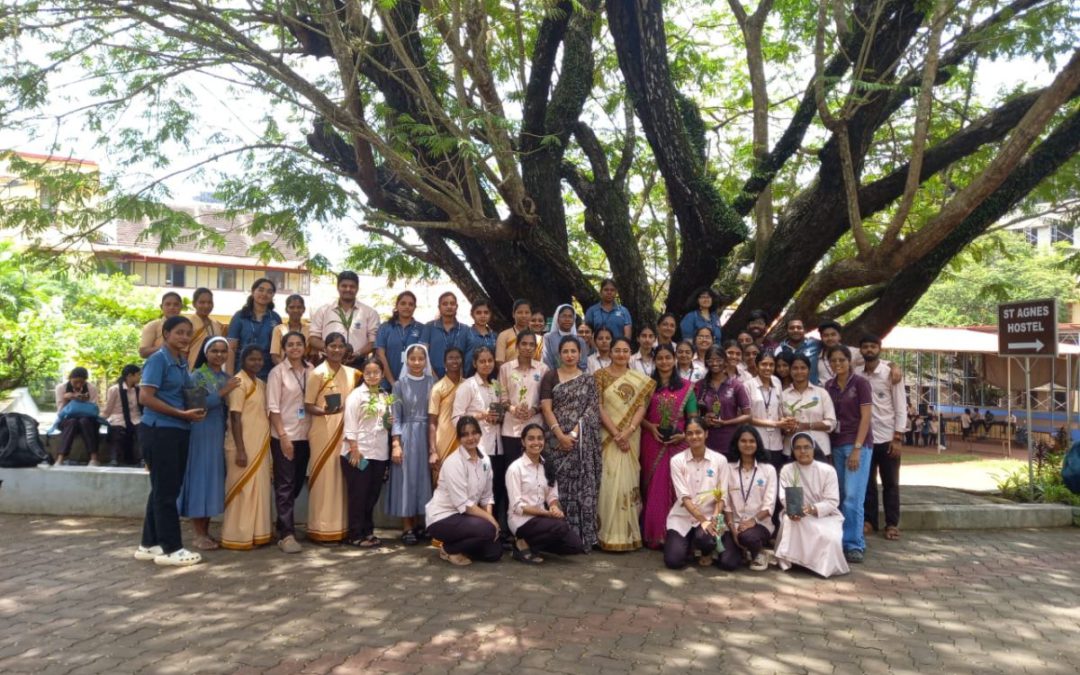 Sapling distribution day