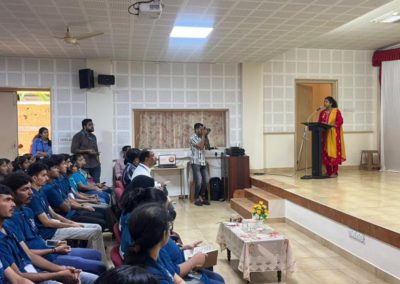 Smart Banking for Students: Government Schemes & Account Benefits